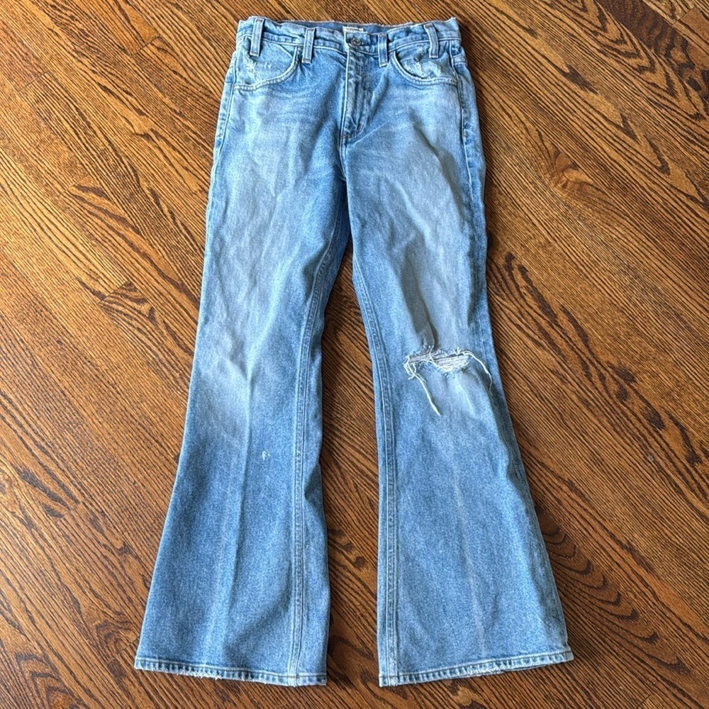 Citizens of Humanity Amelia Women’s 26 Denim Jeans fit Flare Distressed Premium